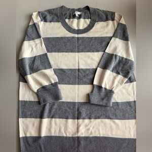🩶🤍🧶GAP Gray Ecru Cotton Stripe Sweater